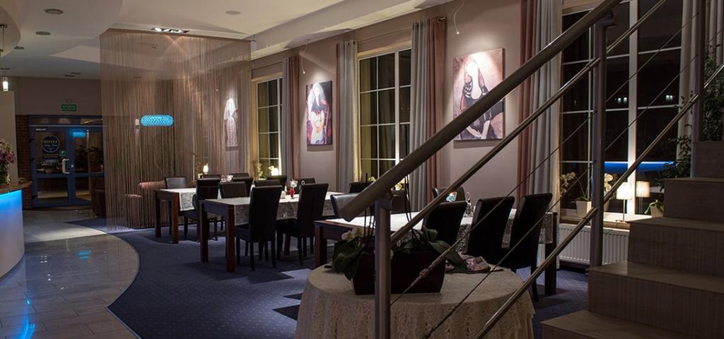 Hotel Nowy Dwor Trzebnica Extérieur photo